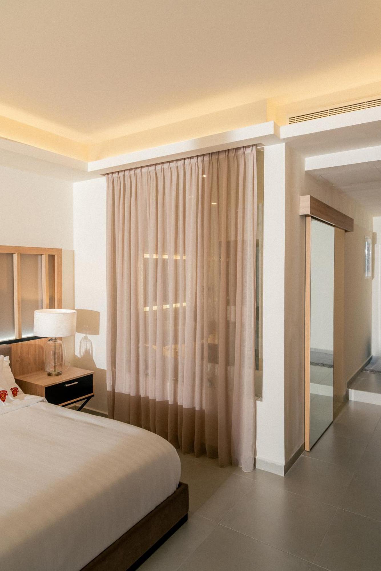 Hotel Saint Georges Beirut Al Marfa' Eksteriør bilde