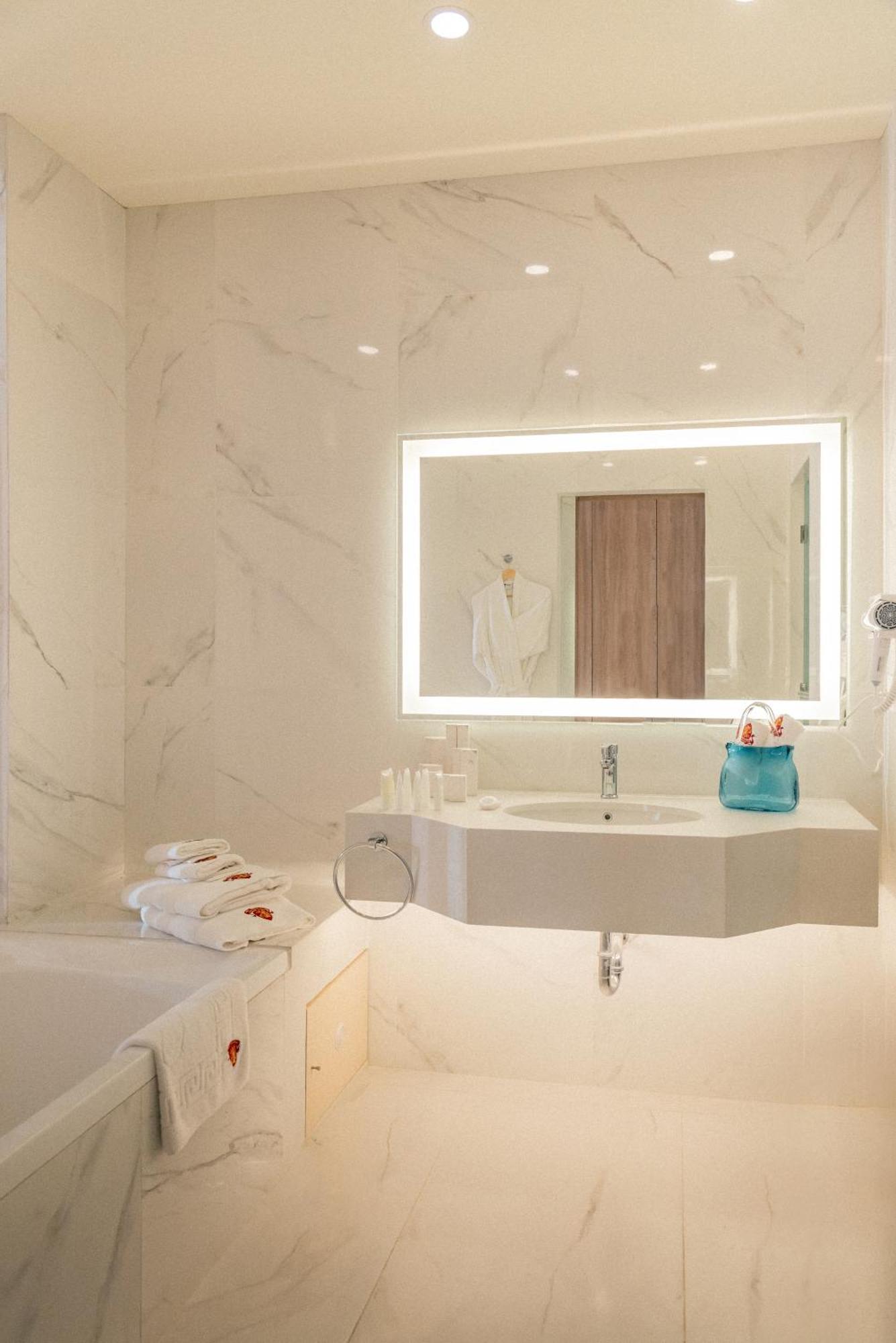 Hotel Saint Georges Beirut Al Marfa' Eksteriør bilde