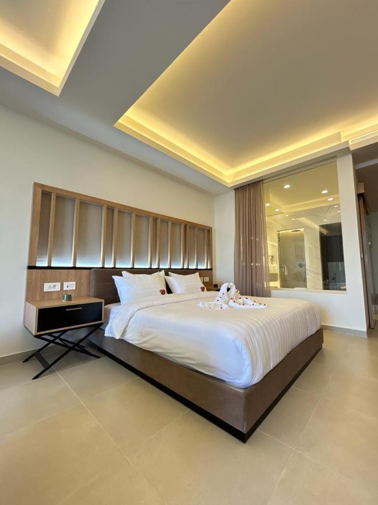 Hotel Saint Georges Beirut Al Marfa' Eksteriør bilde